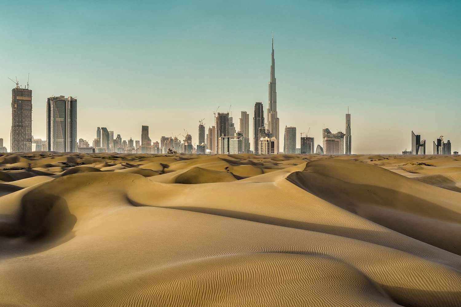 Discovering the Jewel of the Desert: Unforgettable Experiences on a Dubai Desert Safari